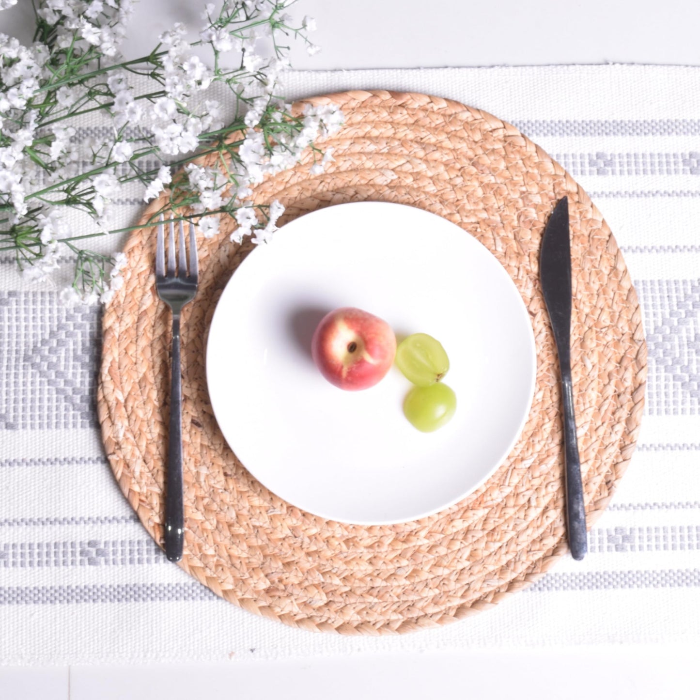Art PineCone's Handwoven Water Hyacinth Placemats Set of 6, Eco-Friendly, Natural Charger Plates for Table Decor, Wicker placemats, Rustic Kitchen Accents, Round Placemats (WH Set of 6, 13 inch)