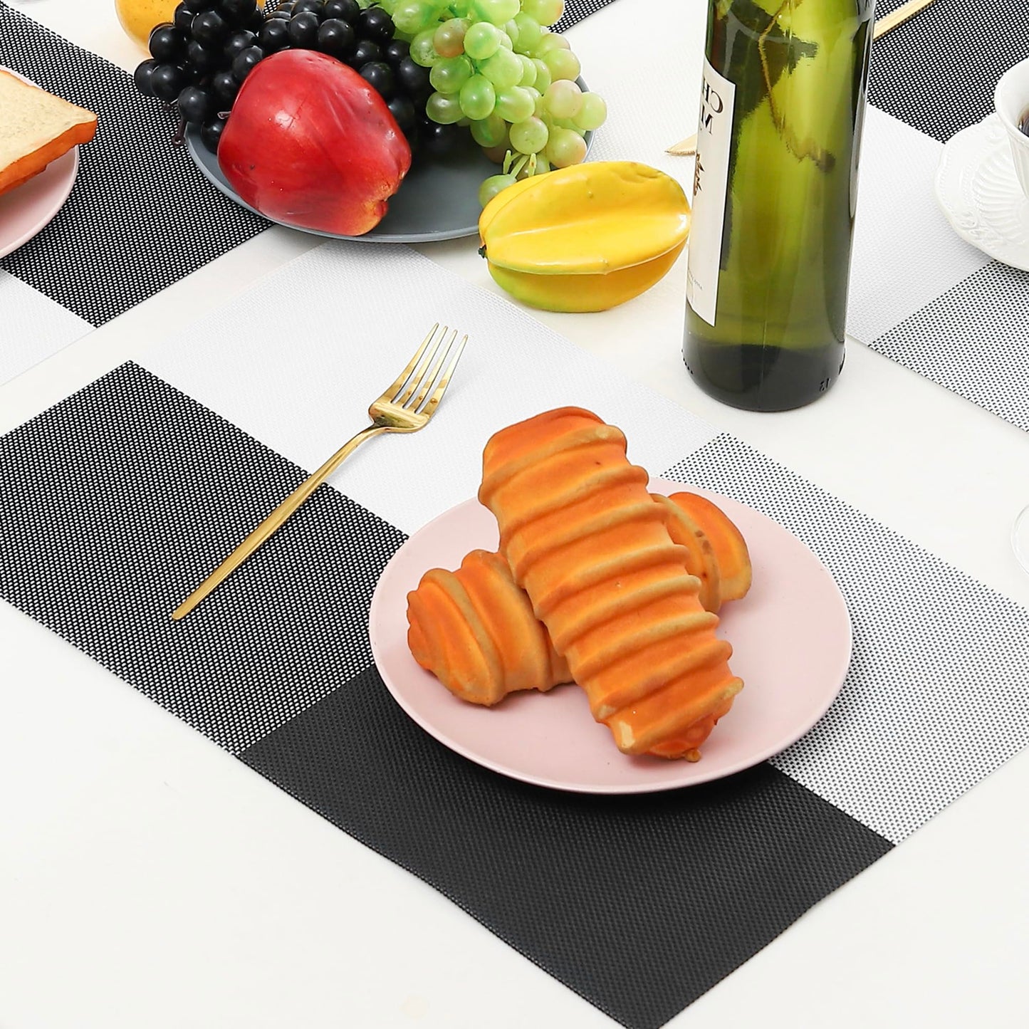 Leetaltree Gray with White Grid Pattern Placemats Set of 6 - Heat Resistant Non-Slip Place mats for Dining Table, Washable Durable PVC Vinyl Woven Table Mats(Grey Grid, 6)