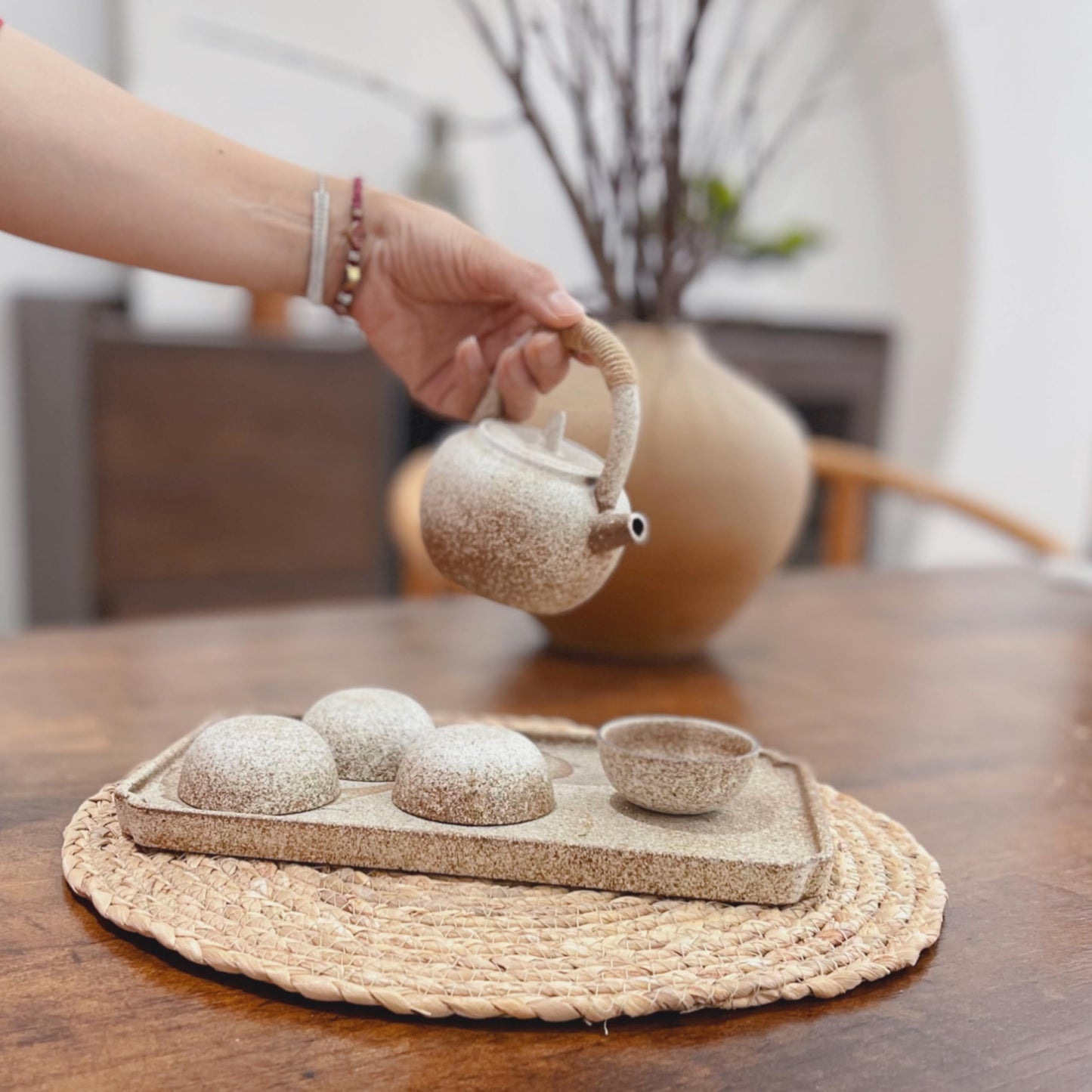 Art PineCone's Handwoven Water Hyacinth Placemats Set of 6, Eco-Friendly, Natural Charger Plates for Table Decor, Wicker placemats, Rustic Kitchen Accents, Round Placemats (WH Set of 6, 13 inch)
